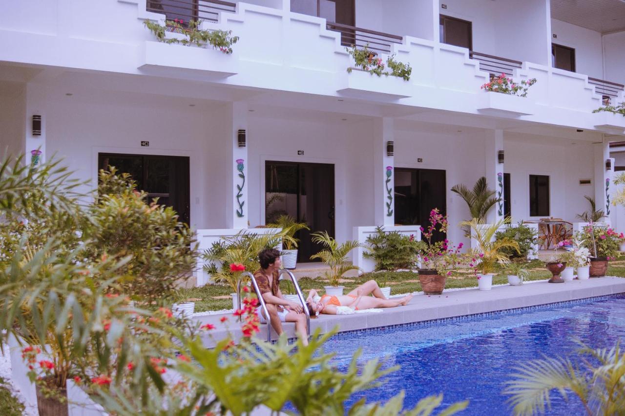 Thistle Inn Panglao Exterior photo