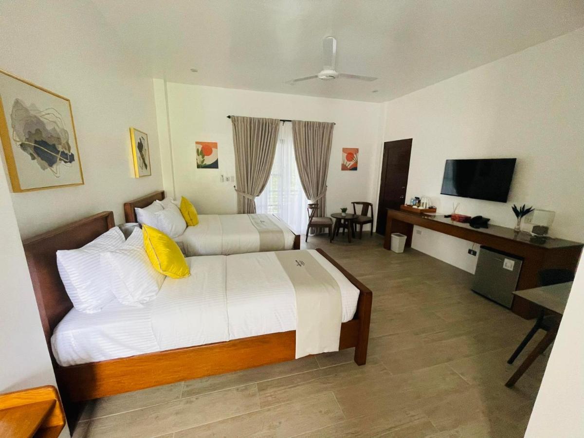 Thistle Inn Panglao Exterior photo